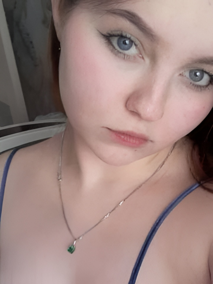 Алина привлекальеная девушка из Пестово цена от 4000 руб