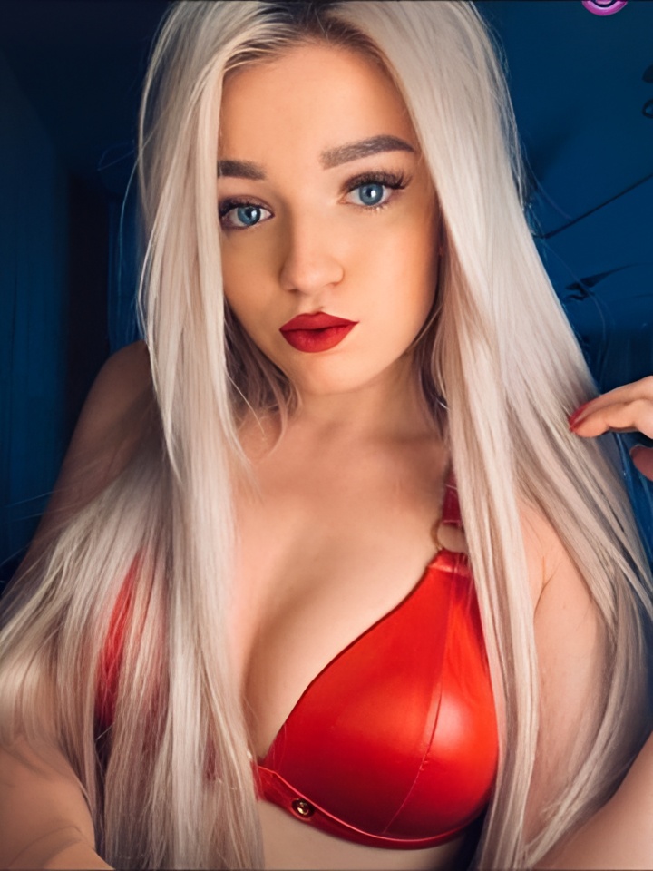 Эльза привлекальеная девушка из Пестово цена от 2500 руб