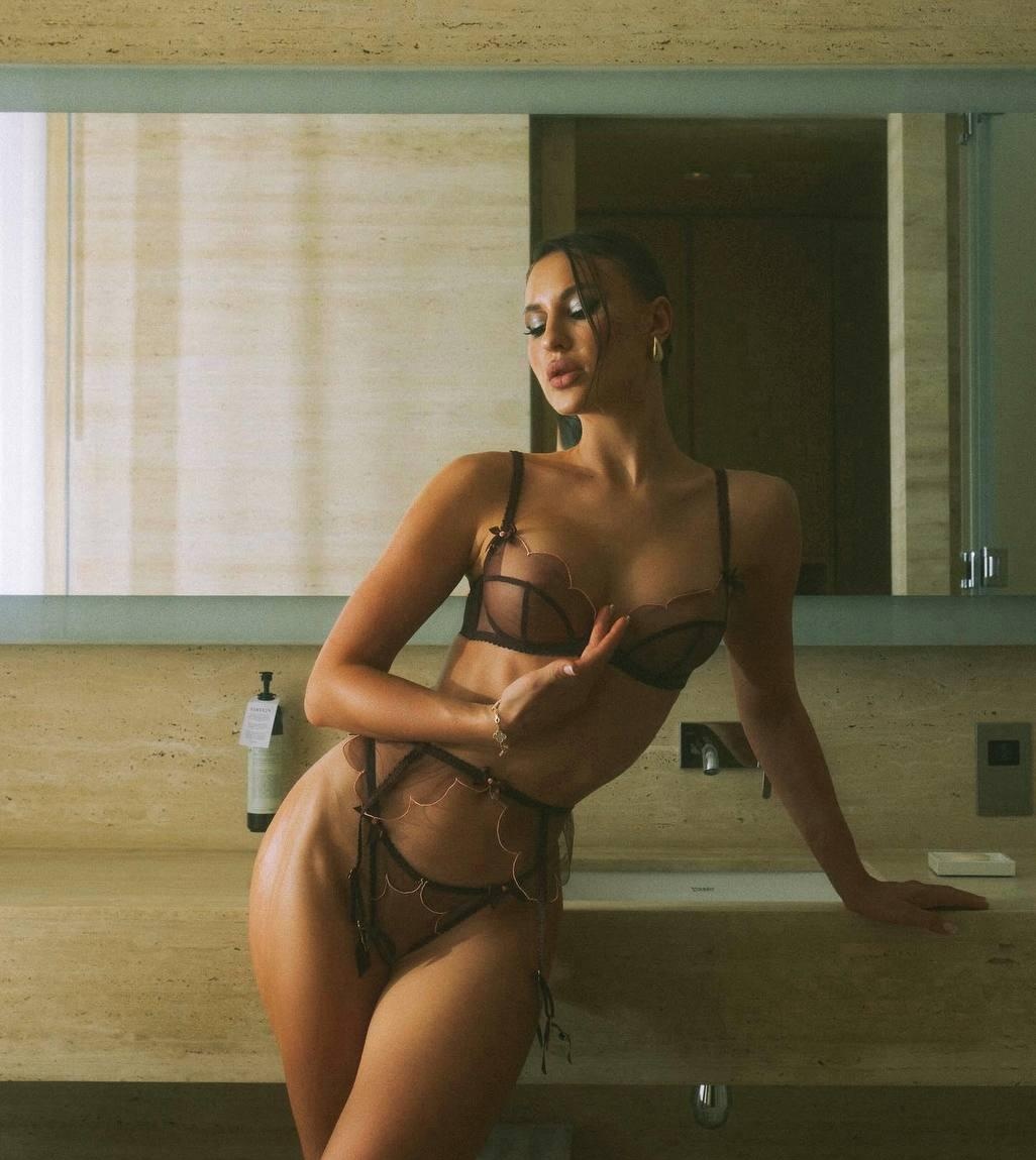 Марфа привлекальеная девушка из Пестово цена от 12000 руб