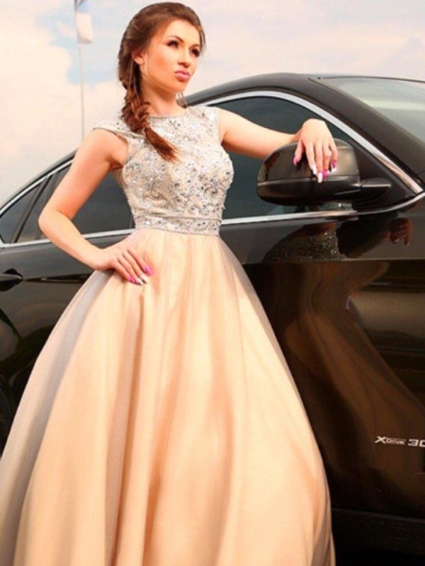 Люда привлекательная девушка из Пестово цена от 3500 руб