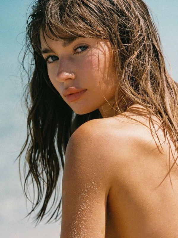 Наталья привлекательная девушка из Пестово цена от 5000 руб